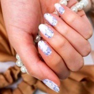 Color Street RETIRED Floral of the Story